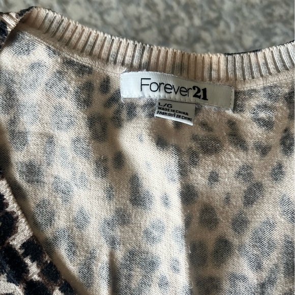 Forever 21 Black and Brown Sweatshirt with Asymmetrical Front - Picture 10 of 11